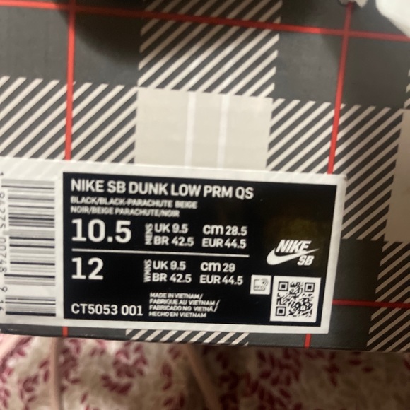 Travis Scott X Dunk Low PRM SB QS ‘Cactus Jack’ Special Box - Picture 8 of 8
